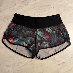 Lululemon Speed Up low rise lined 2.5”